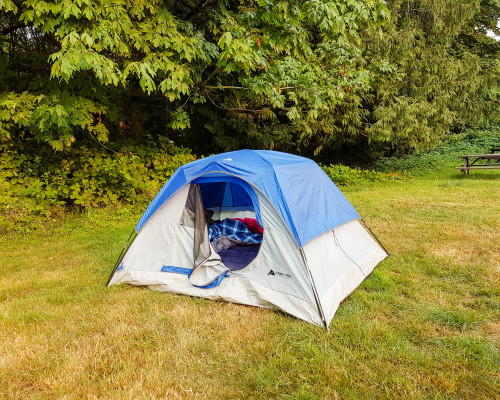 Notre tente pour notre mois au Canada